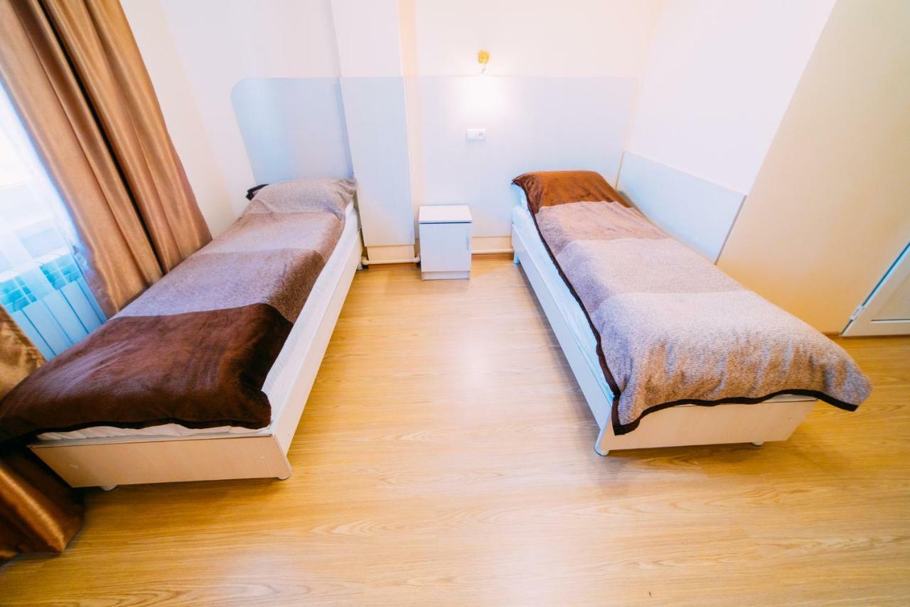 224 Hotell Almaty Eksteriør bilde