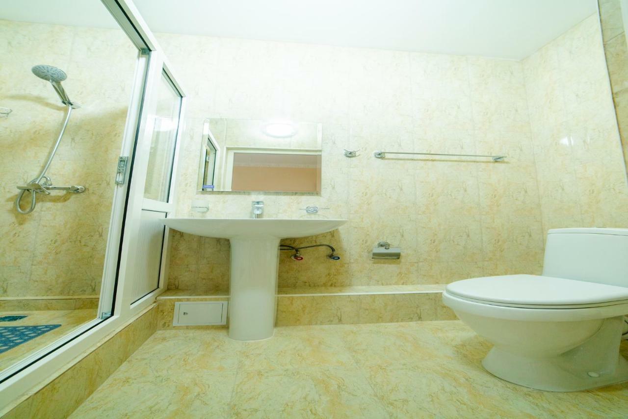 224 Hotell Almaty Eksteriør bilde